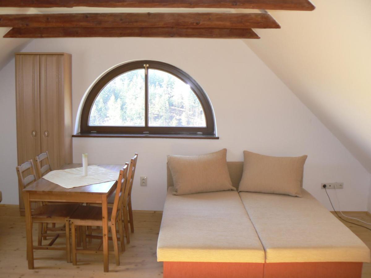 Banská Štiavnica 克雷门尼斯克旅馆酒店 客房 照片