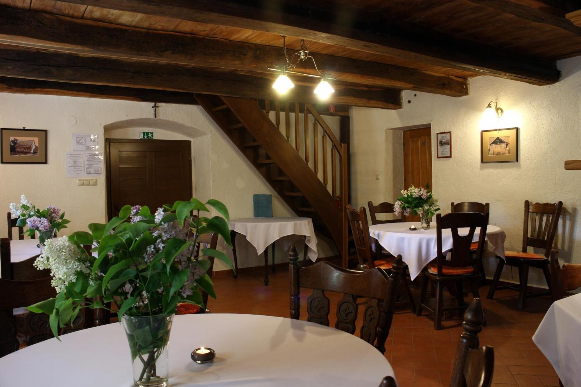 Banská Štiavnica 克雷门尼斯克旅馆酒店 外观 照片