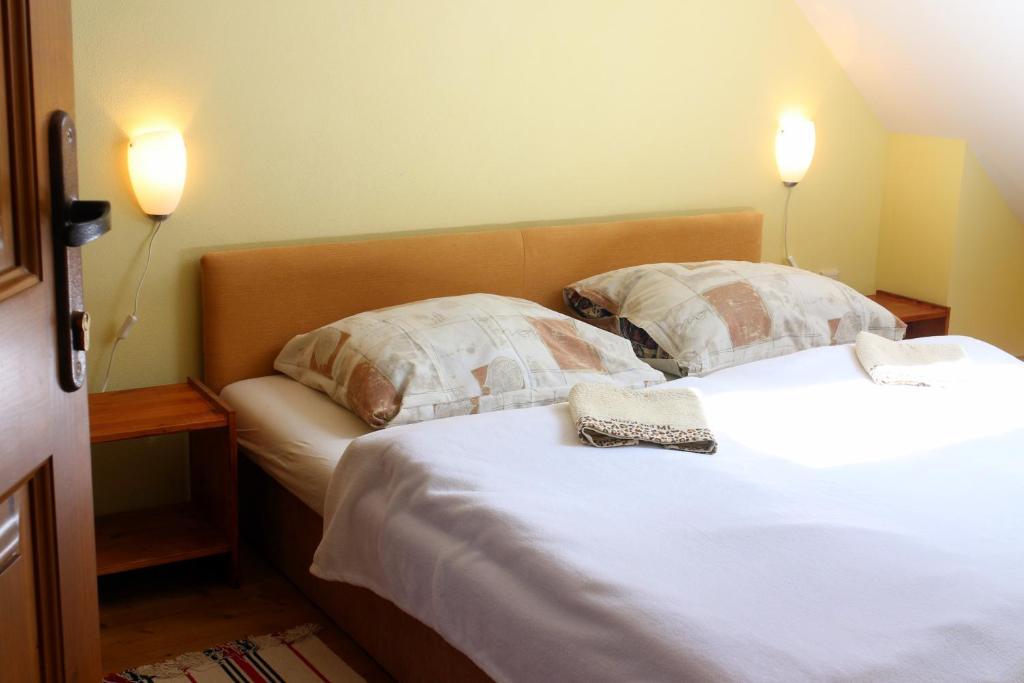 Banská Štiavnica 克雷门尼斯克旅馆酒店 客房 照片